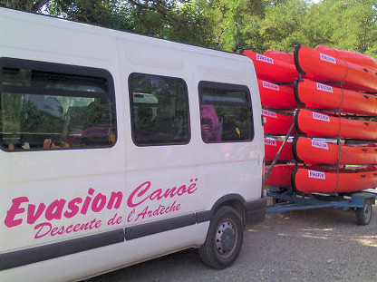 Mini bus canoes + trailer